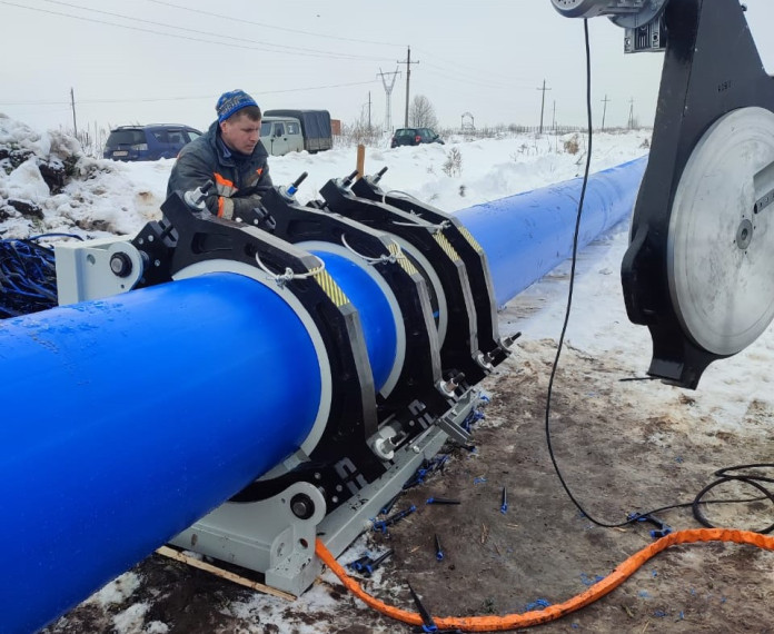 В Заречье приступили к перекладке магистрального водовода.