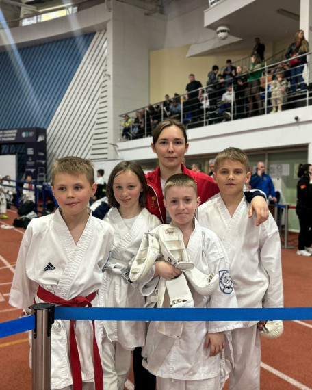 Воспитанники спортшколы «Восток» завоевали награды в каратэ.