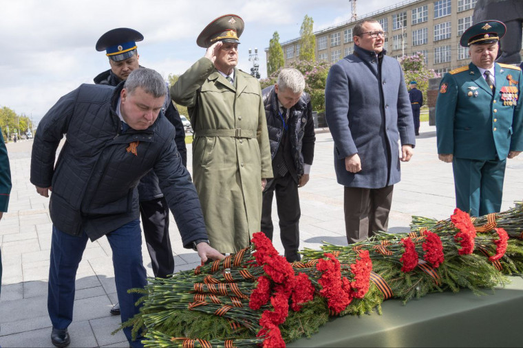 В Туле почтили память павших в Великой Отечественной войне.