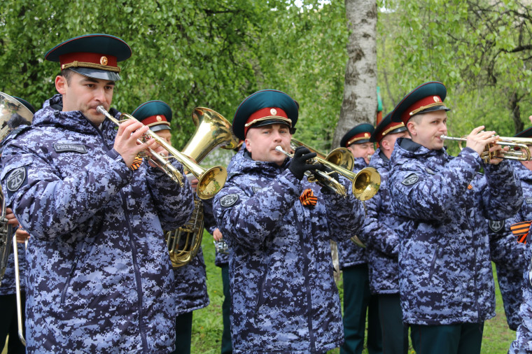 В Туле поздравили ветеранов Великой Отечественной войны с Днем Победы.