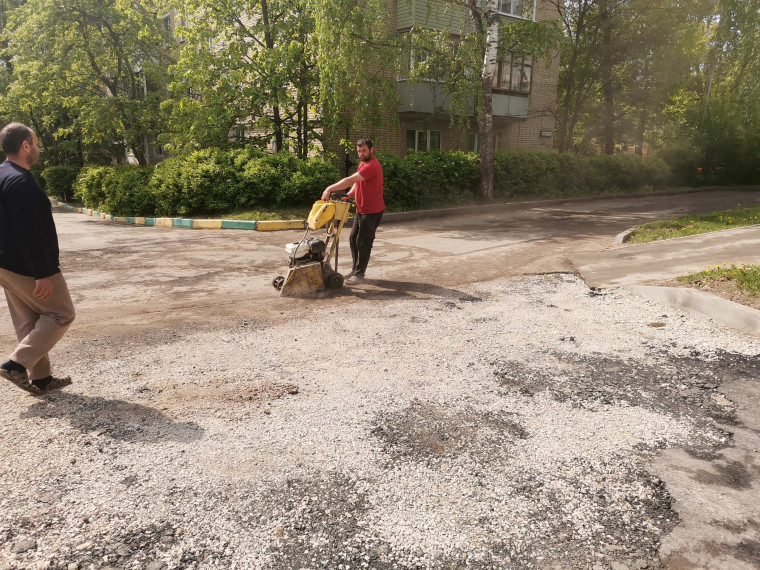 В Туле начались ремонты дворов по программе ФСГС.
