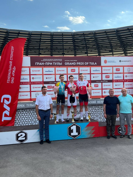 Тульские велогонщики стали победителями и призерами в первый день Гран-при Тулы.