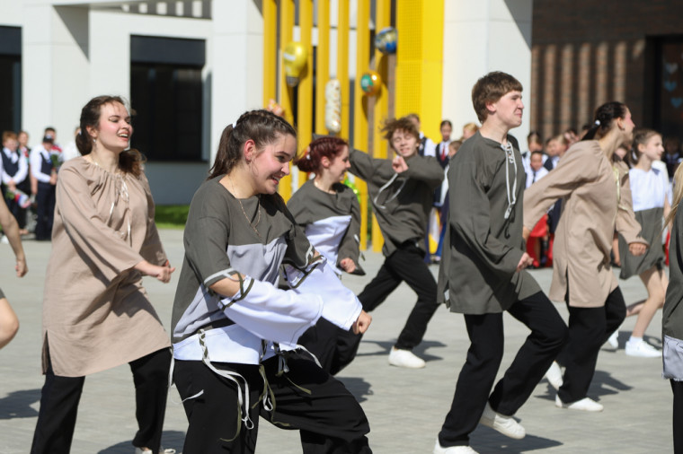 Илья Беспалов: В таких школах надо учиться только на «отлично».