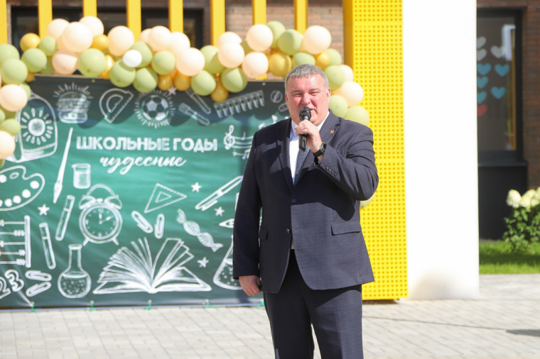 Илья Беспалов: В таких школах надо учиться только на «отлично».