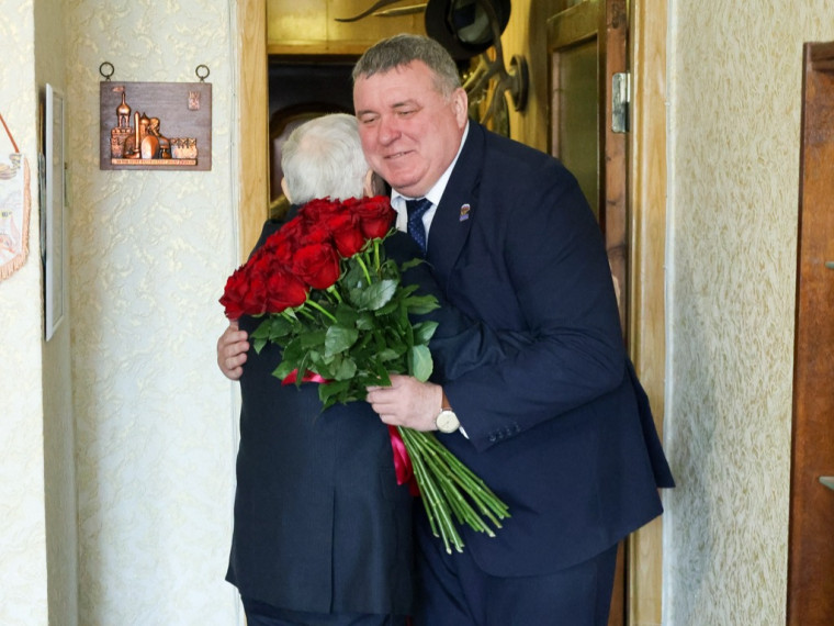 Илья Беспалов Василию Мирошниченко: Оставайтесь для всех нас примером жизнелюбия!.