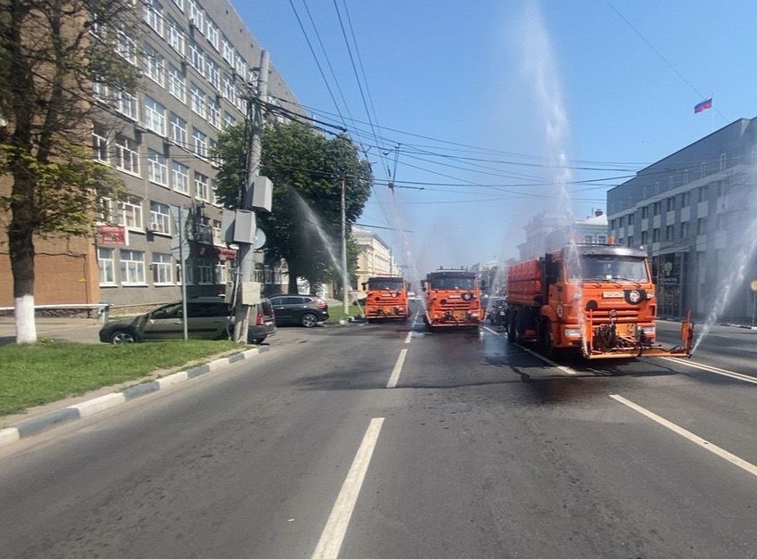 Уборка в городе.