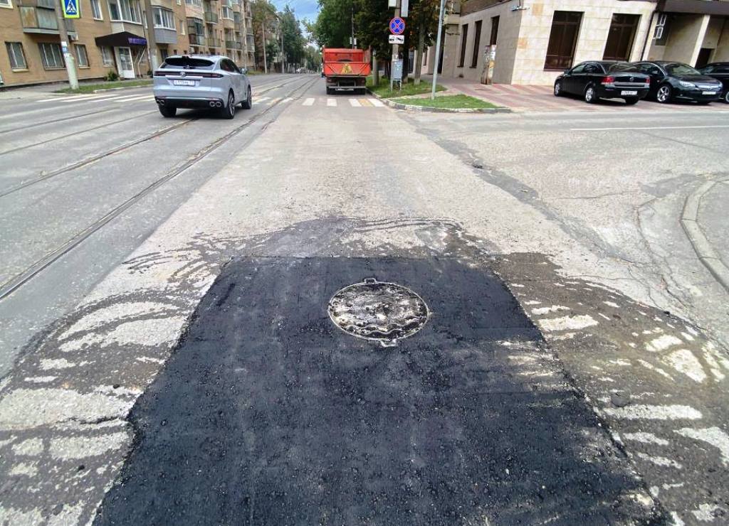 В Туле продолжается аварийно-восстановительный ремонт дорог.