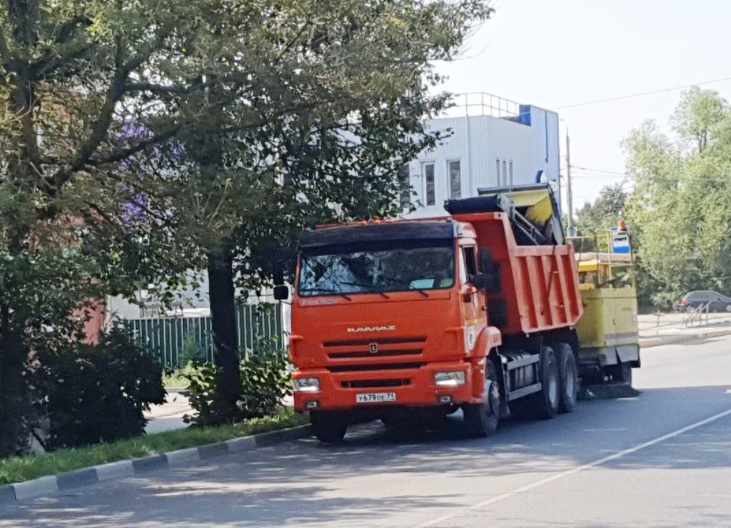 Уборка в городе.